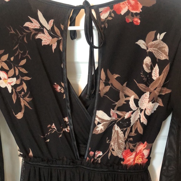 🍁4/$15 floral and black Dress - Picture 5 of 8